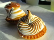 Tiny tarts at Cachito, photo Rachel Levine.