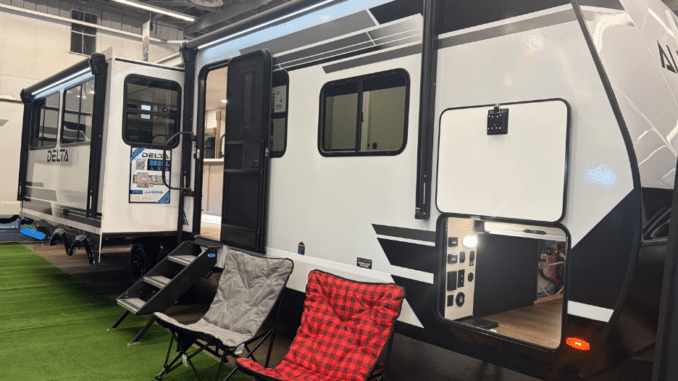RV Salon. Photo Maia Sunnberg
